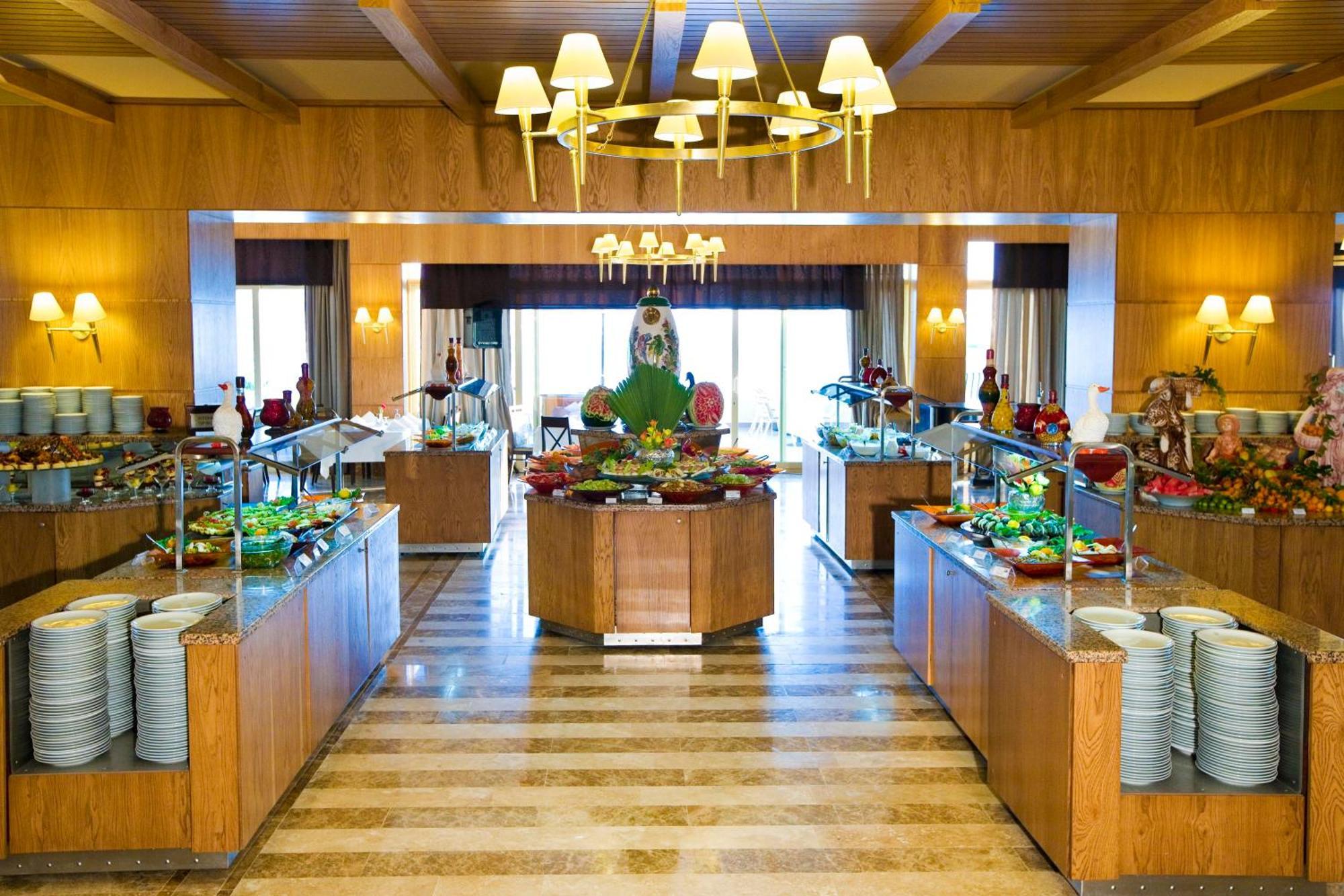 Fantasia Deluxe Hotel Kusadası Exteriör bild