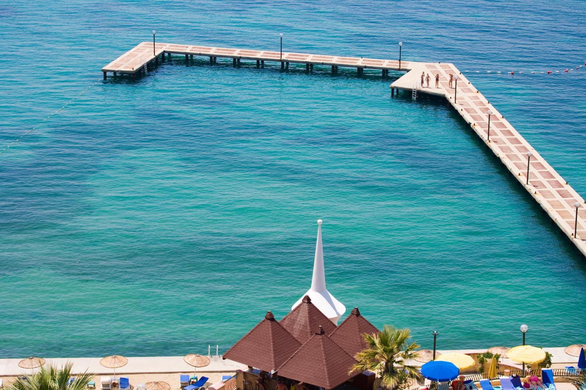 Fantasia Deluxe Hotel Kusadası Exteriör bild