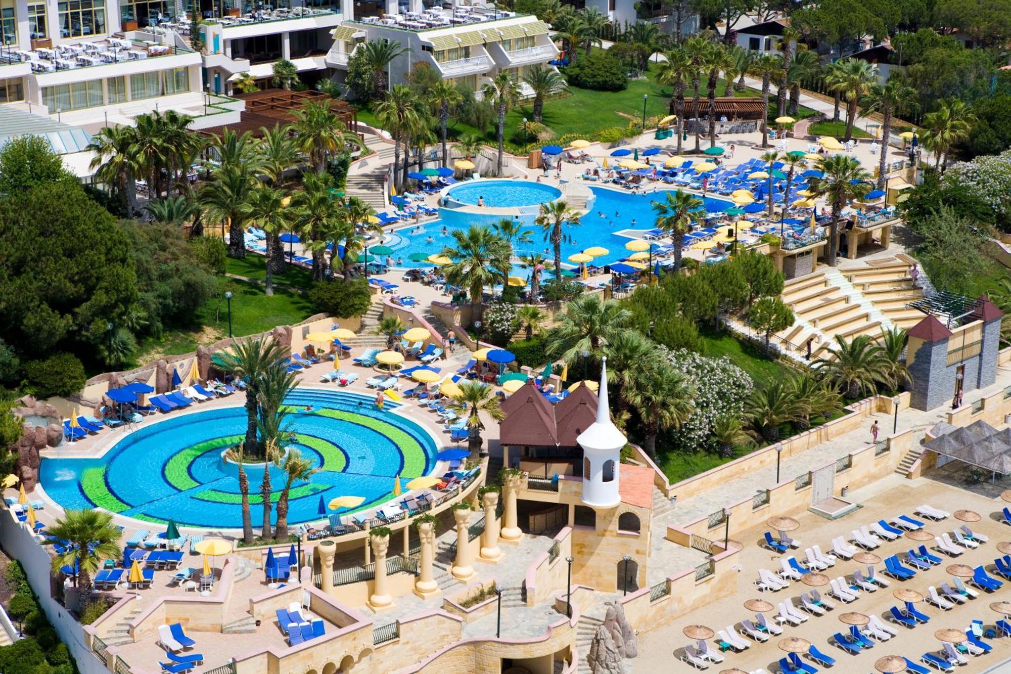 Fantasia Deluxe Hotel Kusadası Exteriör bild